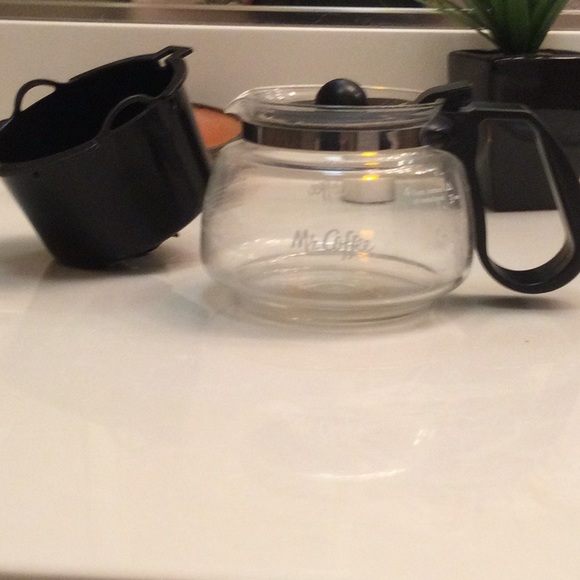Mr. Coffee Kitchen Mr Coffee 4cup Decanter And Filter Basket Replacement Poshmark